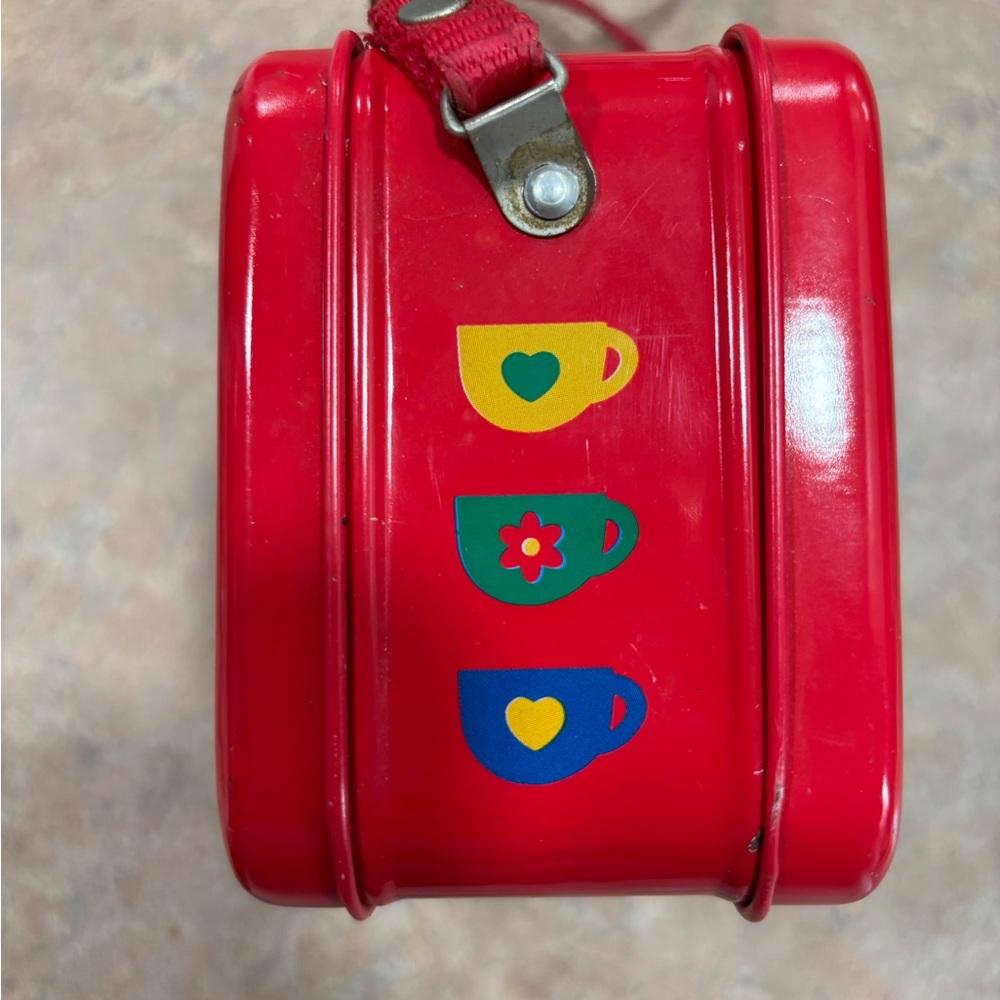 Vintage 1996 Hello Kitty Red and White Tin Box Bag - Picture 3 of 7